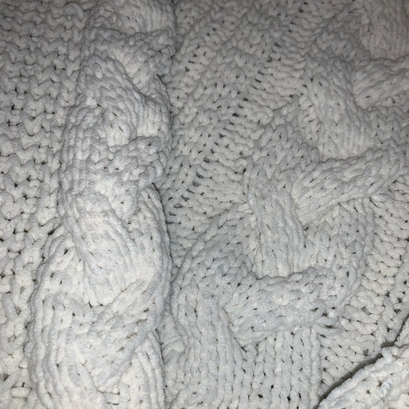 Aeropostale Chunky Knit Sweater - Picture 2 of 4